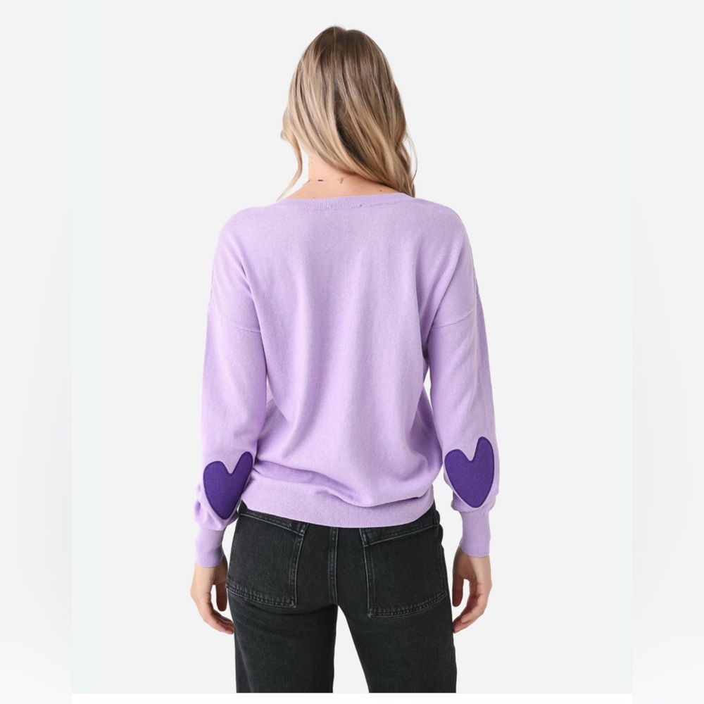 J Society woman's sweater NWT size Large hearts on sleeves